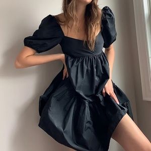 Wilfred Opera Dress Size Small S Aritzia Black Wrap Dress Sundress. Never worn!